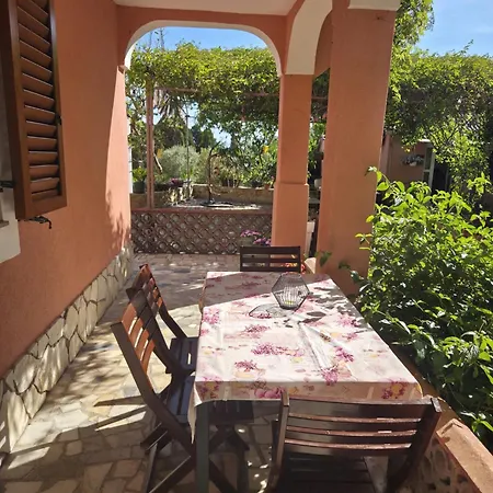 Apartment Lena Mali Lošinj