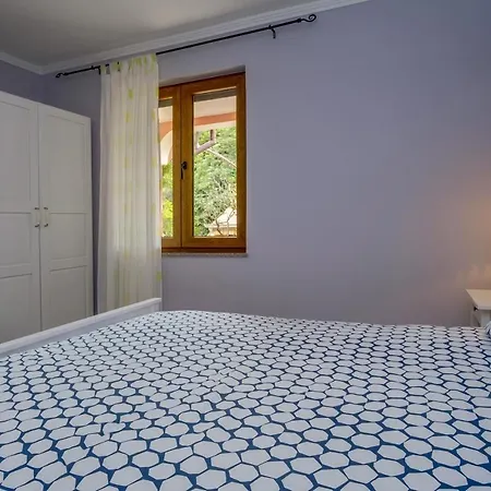 Appartement Lena *